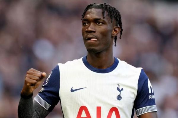  مصدومیت شدید هافبک جنگنده تاتنهام در مسابقات ملی