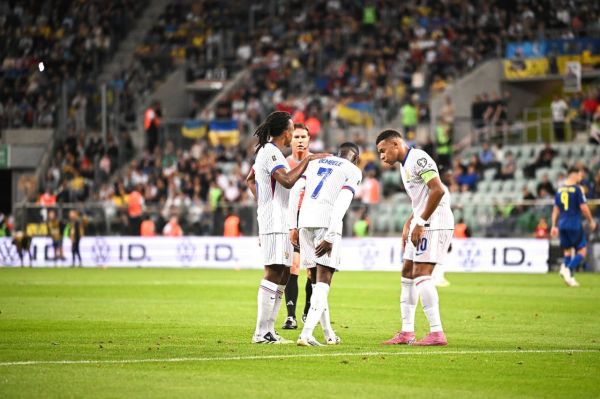  ادعای بازیکن سابق فرانسه  دشان میان امباپه و دمبله فرق می‌گذارد