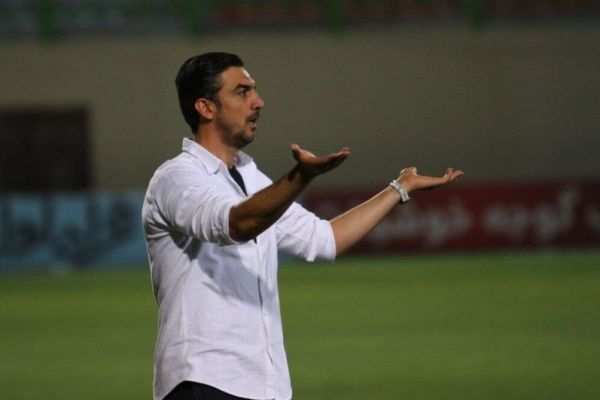 رحمتی تیمهایی که به لیگ برتر میآیند نیاز به پوستاندازی دارند