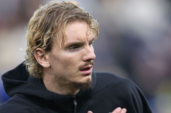 بازگشت ستاره آلمانی به انگلیس با پروازی 75 پوندی