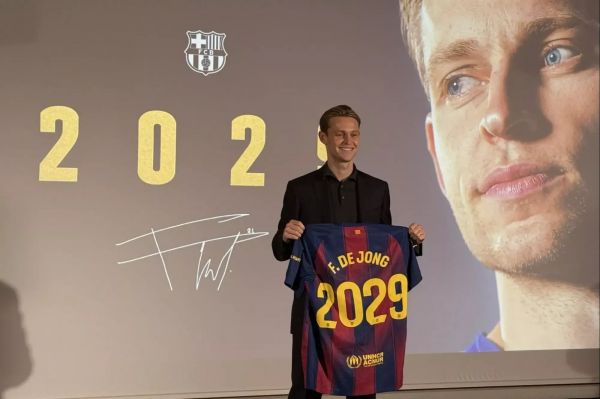 بازیکنی که در بارسلونا ماند تا قهرمان لیگ قهرمانان اروپا شود