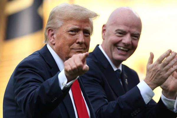 فیفا با خالی کردن پشت نایب رئیس خود، جانب ترامپ را گرفت