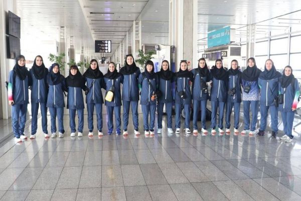 اولین گروه ورزشی ایران راهی بحرین شد