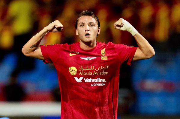 مهاجم القادسیه در لیست منچستر یونایتد