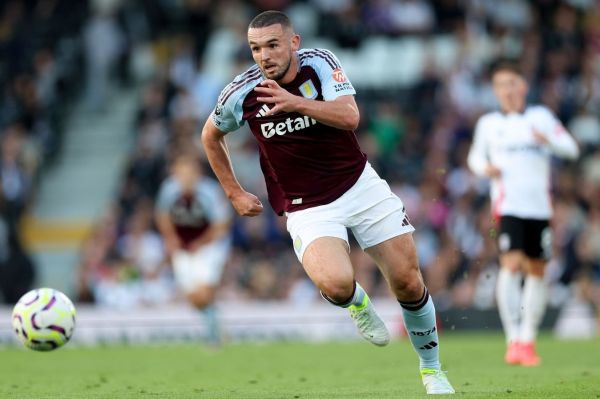  اسطوره استون ویلا در آستانه تمدید قرارداد