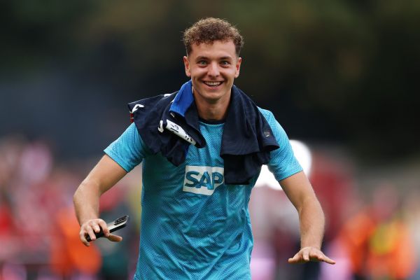 ستاره کوزوویی هوفنهایم زیر ذرهبین بارسلونا