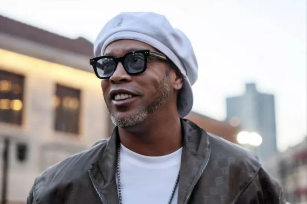  رونالدینیو اولین آلبوم موسیقی خود را منتشر کرد