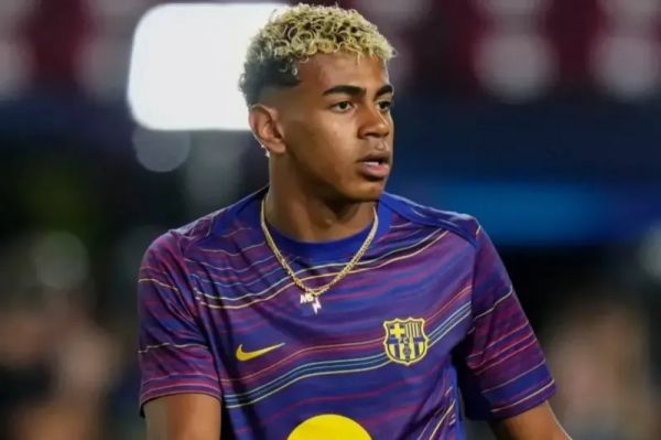  لامین یامال از سریال محبوبش رونمایی کرد