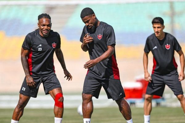  بیفوما بدون دوست صمیمی اش به میدان می‌رود