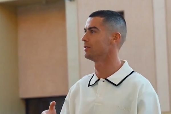 عکس؛ رونمایی رونالدو از مدل موی جدیدش