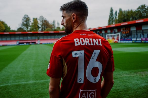  مهاجم سابق لیورپول و میلان به تیم دسته چهارمی پیوست