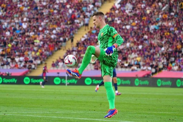  آینده مبهم کاپیتان آلمانی بارسلونا در کاتالونیا