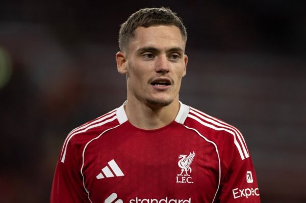 دفاع اسلوت و فن دایک از خرید ناموفق لیورپول