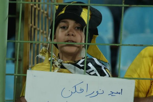 از تهران تا آبادان؛ به عشق امید نورافکن