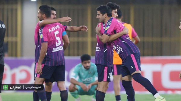 4 برد پیاپی بعد از 3 باخت متوالی؛ تیمی که میانگین سنیاش 24 هم نیست