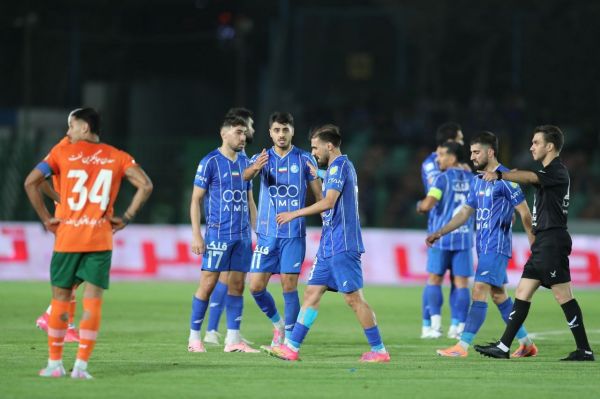  خرمگاه  استقلال مقابل الوحدات پیروز می‌شود