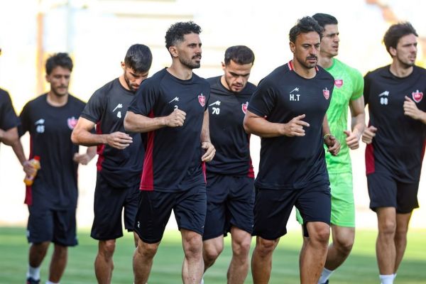  برگزاری تمرین و ریکاوری سرخپوشان در دو گروه