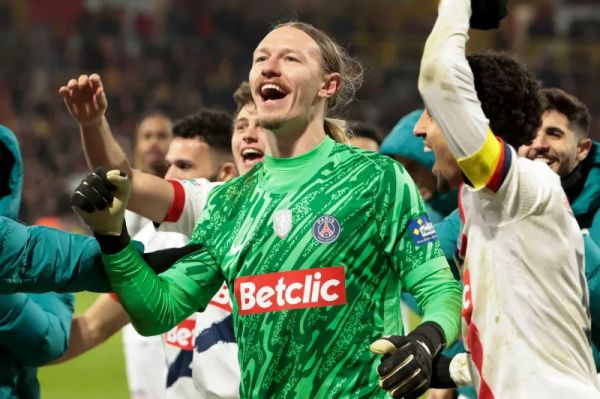  دروازه‌بان پاریسن ژرمن به دنبال جدایی