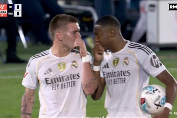  عکس؛ بحث دو ستاره رئال مادرید بر سر یک ضربه ایستگاهی