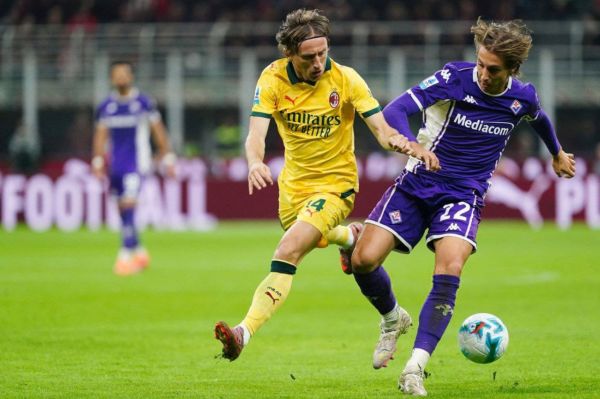  صعود میلان به صدر جدول سری آ با درخشش ستاره پرتغالی