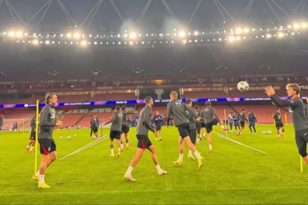  اعتراض اتلتیکو مادرید به آب گرم نداشتن ورزشگاه امارات