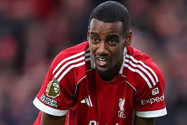  انتقاد تند رونی از خرید جدید لیورپول؛ باید از ترکیب بیرون برود