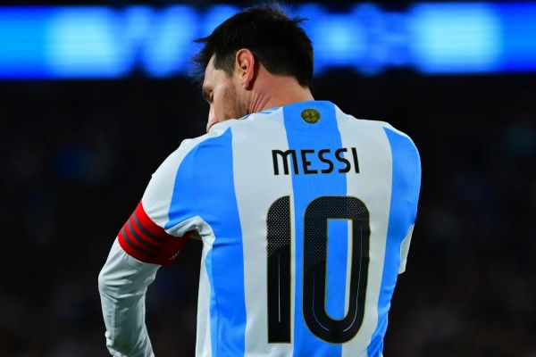  ساویولا  پایان داستان خارق‌العاده مسی نزدیک است