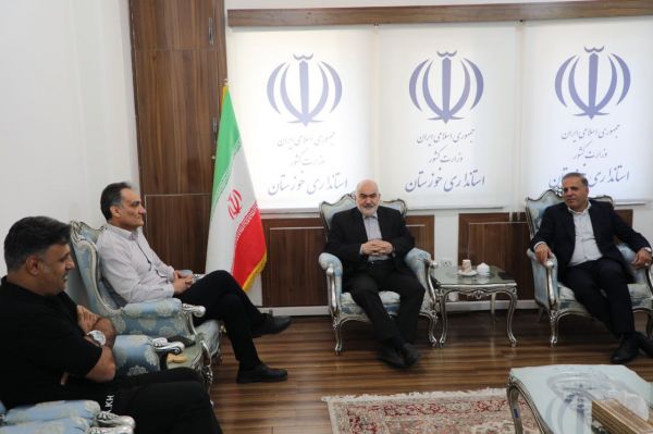 جلسه مدیرعامل و سرمربی استقلال خوزستان با استاندار خوزستان برگزار شد