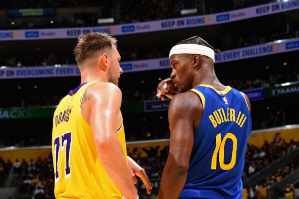  بسکتبال NBA  گلدن استیت فصل را با پیروزی شروع کرد