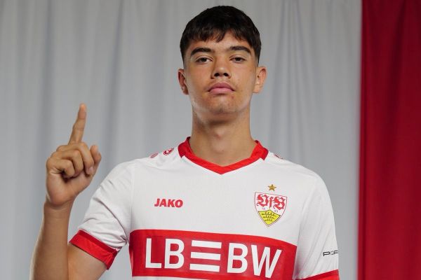 چشم استعدادیابهای منچسترسیتی روی ستاره جوان صرب