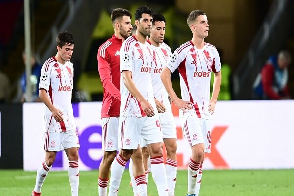 چرا طارمی دقایق اندکی مقابل بارسلونا بازی کرد