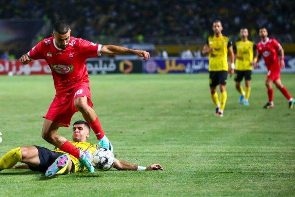 کاظمیان هاشمیان سرمربی پرسپولیس است نه اوسمار