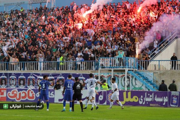  گزارش تصویری اختصاصی  دیدار تیم های ملوان و استقلال خوزستان