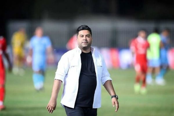  اخباری  این بازی شطرنج واقعی بود سه امتیاز امروز را به مردم یزد تقدیم می‌کنم