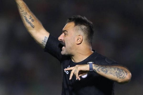  وظیفه خطیر حنیف در چادرملو