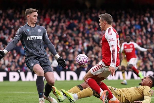 پیروزی خفیف آرسنال و مستحکمکردن صدر جدول