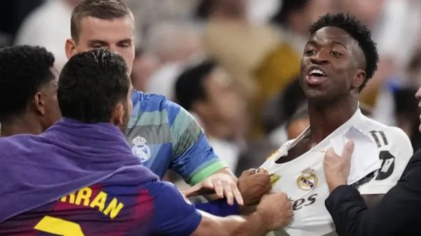 رئال مادرید ستاره خود را مجازات میکند