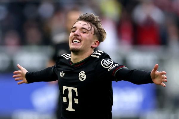 بایرن مونیخ در اندیشه تضمین آینده بلند مدت لنارت کارل