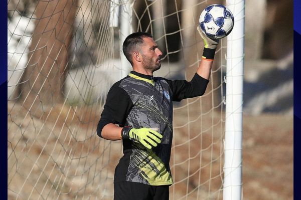 آدان پیشنهاد استقلال را خیلی زود پذیرفتم