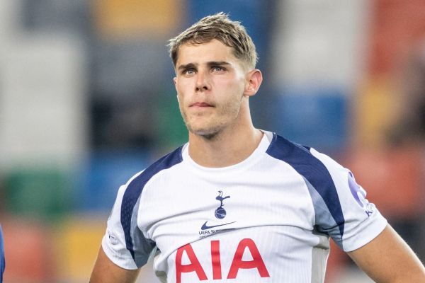  تاتنهام قیمت نجومی برای مدافعش تعیین کرد