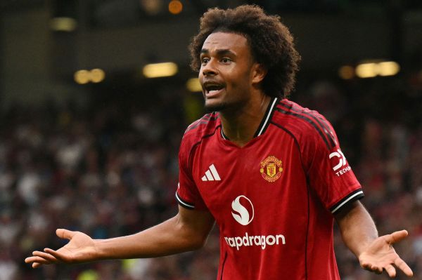  میلان مشتری جدید مهاجم منچستر یونایتد