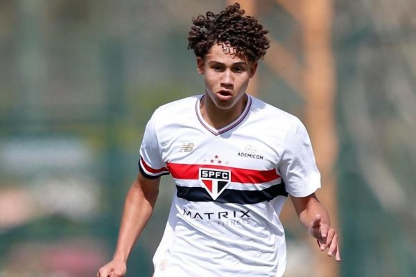  بارسلونا در حال بررسی جذب پدیده ۱۶ ساله سائوپائولو