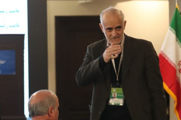  نبی  نقدها از تیم ملی دلسوزانه است