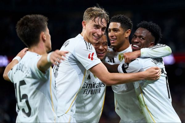 رئال مادرید و در هم کوبیدن والنسیا در شب سوپرگلها