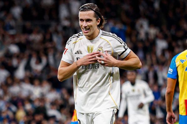  درخشش آلوارو کارراس در پیروزی رئال مادرید برابر والنسیا