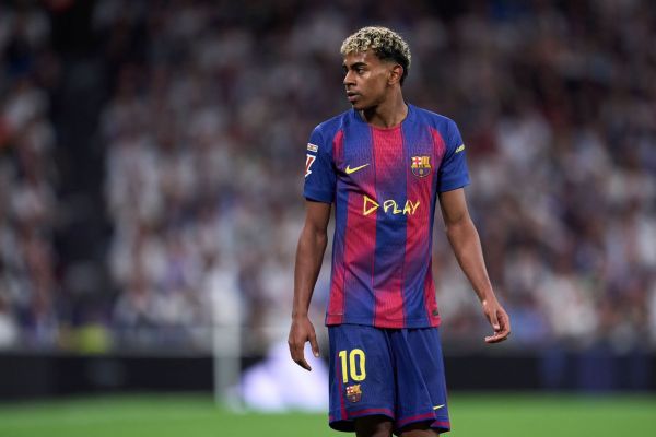  یامال همچنان از درد رنج می‌برد