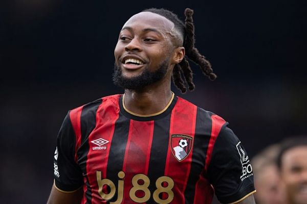 واکنش ستاره پرطرفدار لیگ جزیره به شایعات جداییاش از بورنموث