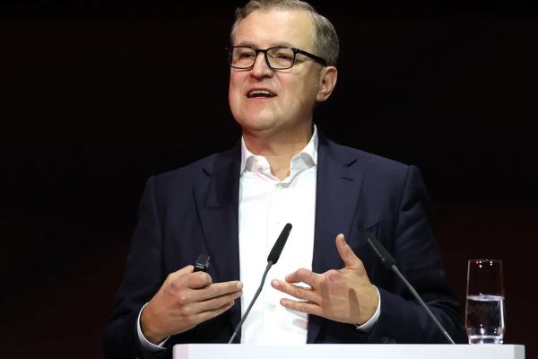  طعنه سنگین مدیر عامل بایرن مونیخ به باشگاه‌های لیگ برتر