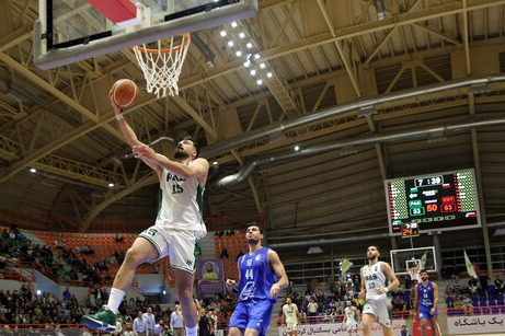  لیگ بسکتبال در ایستگاه ماقبل تعطیلات