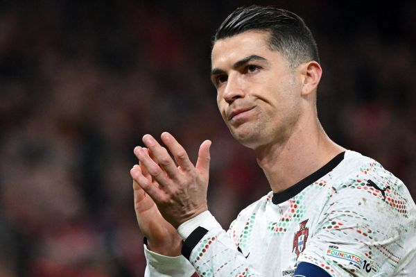  رونالدو قدم در راه بکام می‎‌گذارد